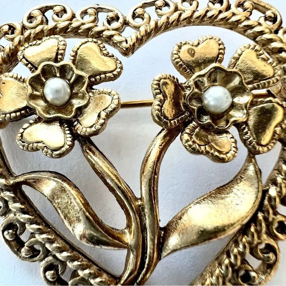 Vintage Gold Tone Heart Flower Faux Pearl Brooch